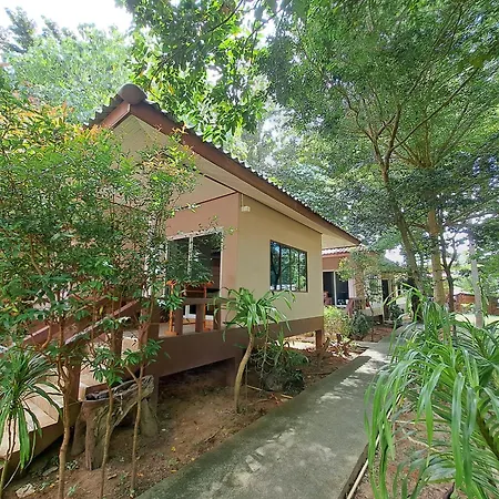 Baan Long Beach Koh Lanta Exterior photo